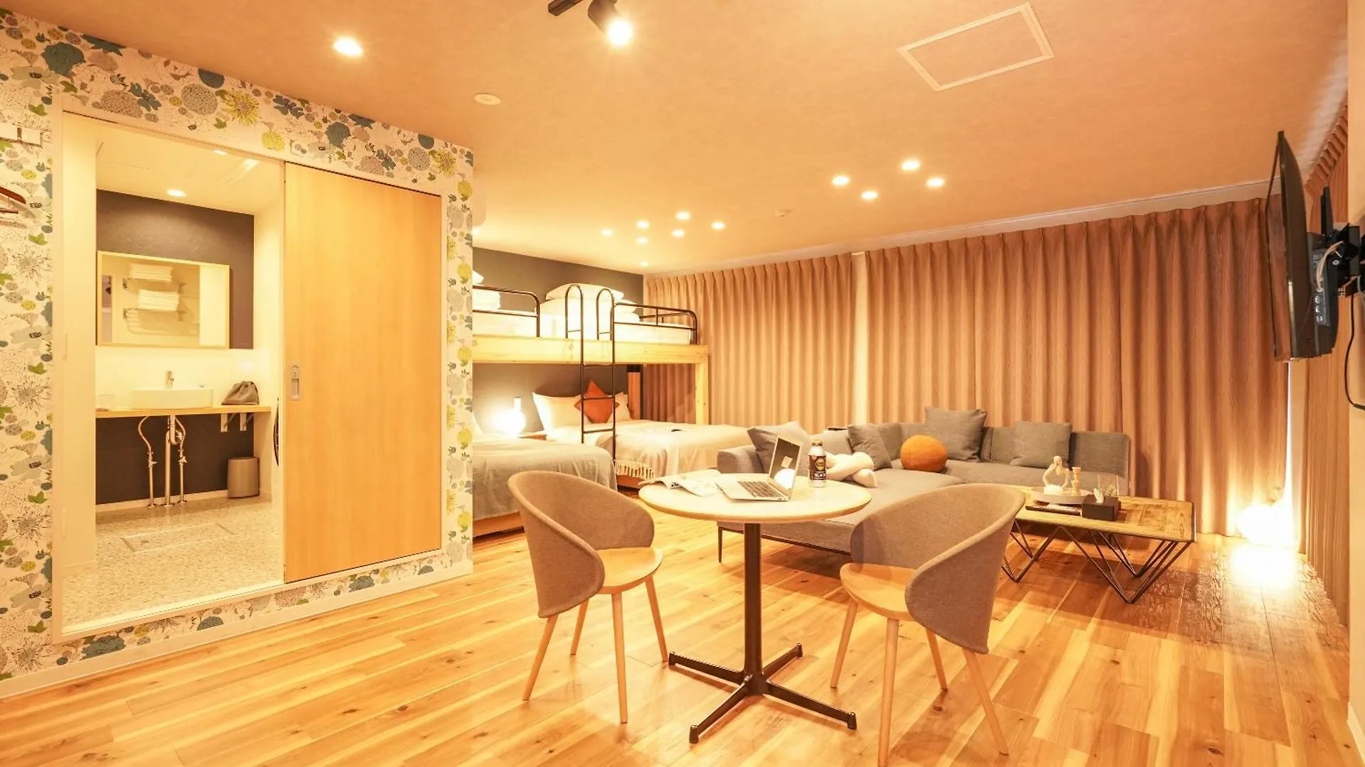 Tokyo Ikoi Hotelー綺麗なホテル 4*,
